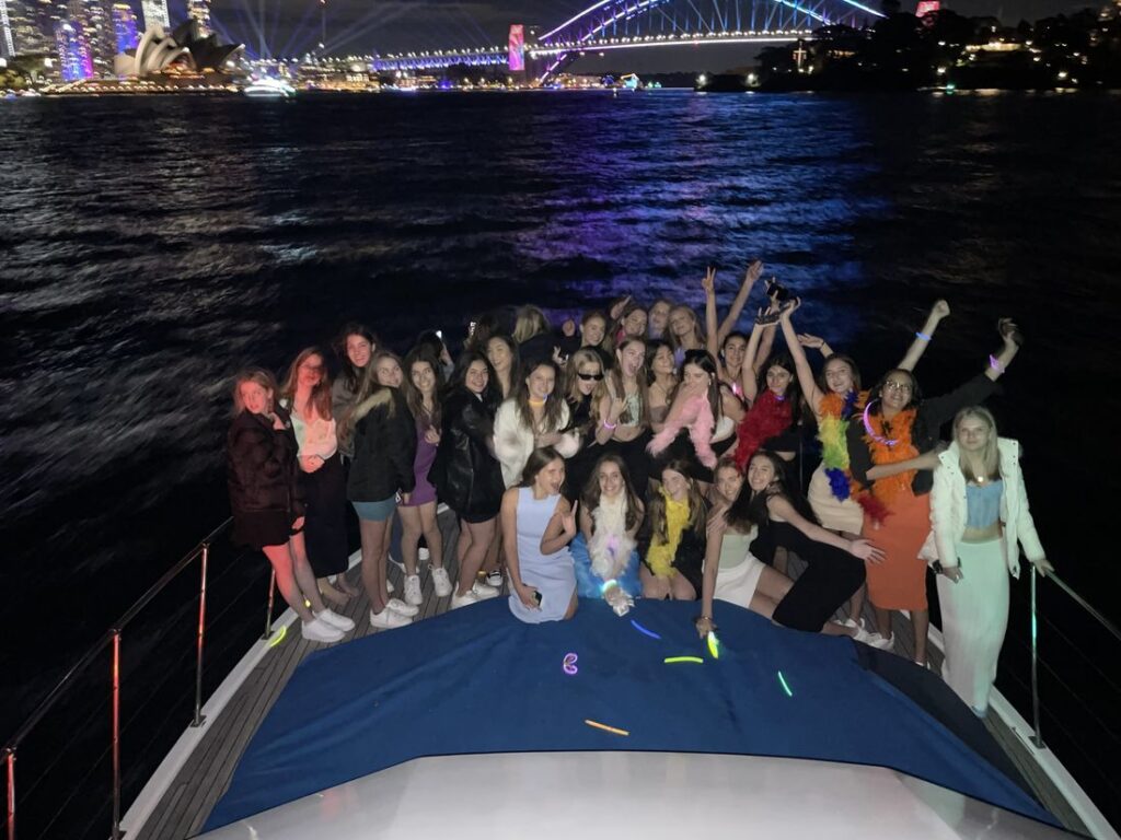 boat cruise sydney party